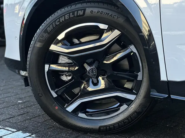 Peugeot e-3008 GT Avantage 210 73 kWh 2025 Elektrisch 47