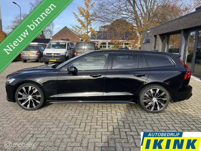 Volvo V60 2.0 B4 Ultimate Dark | 1e eigenaar 2022 Benzine 3