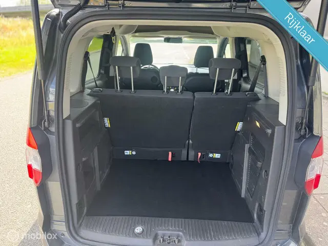 Ford Tourneo Courier 1.0 Titanium 2016 Benzine 7