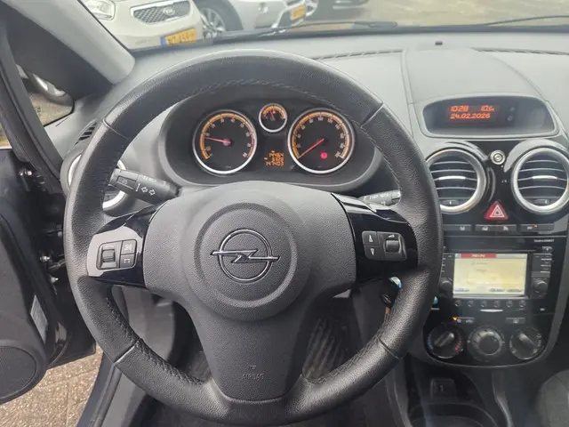 Opel Corsa 1.4-16V Design Ed 2014 Benzine 4