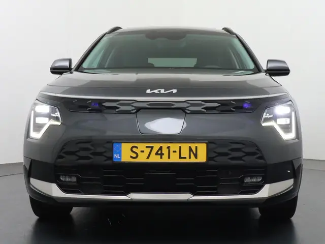 Kia Niro EV ExecutiveLine 64.8 kWh 2023 Elektrisch 3