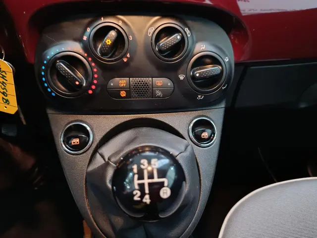 Fiat 500 0.9 TwinAir Turbo Lounge 2018 Benzine 17