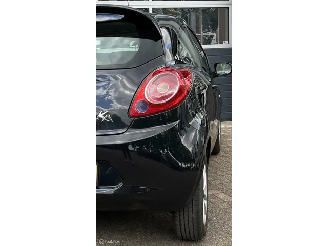 Ford Ka 1.2 Style start/stop AIRCO 2013 Benzine 6