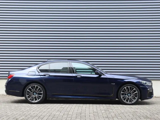 BMW 7 Serie 745e 2022 Hybride Benzine 5