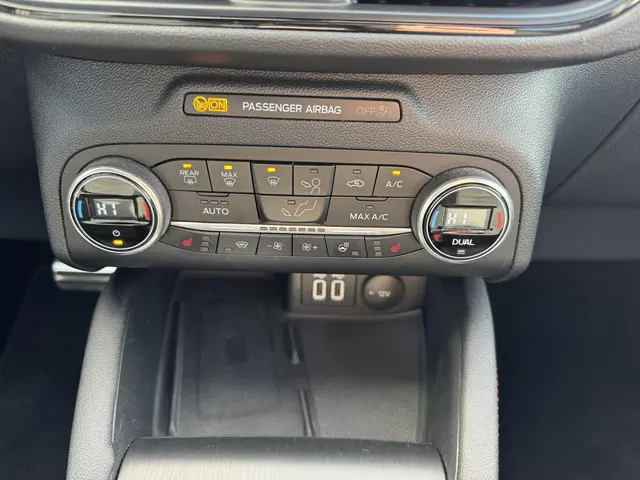 Ford Kuga 2.5 PHEV ST-Line X 2021 Hybride Benzine 19