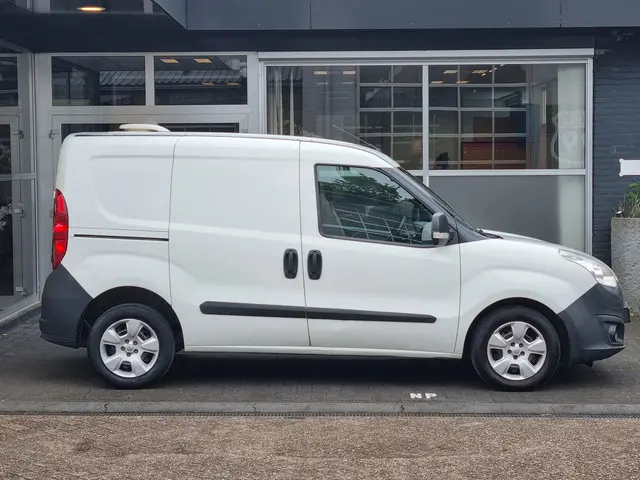 Opel Combo 1.6 CDTi L1H1 Edition 2016 Diesel 6
