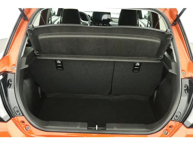 Suzuki Swift 1.2 Style Smart Hybrid 2025 Benzine 23