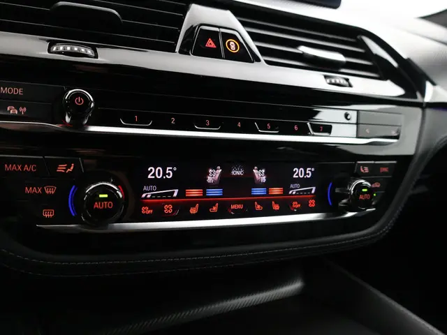 BMW M5 COMPETITION 740 PK FACELIFT MODEL 2020 Benzine 74