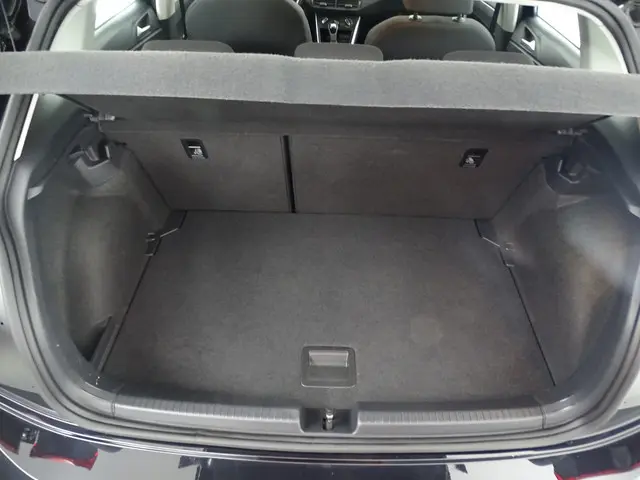 Volkswagen Polo 1.0 TSI Life M'23 2022 Benzine 18