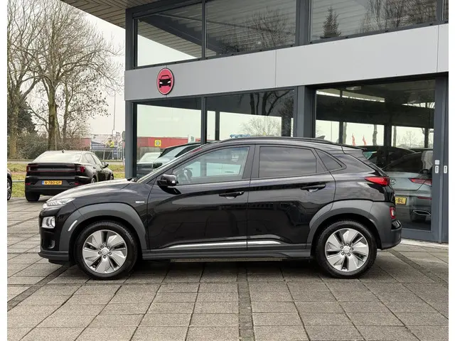 Hyundai Kona 3