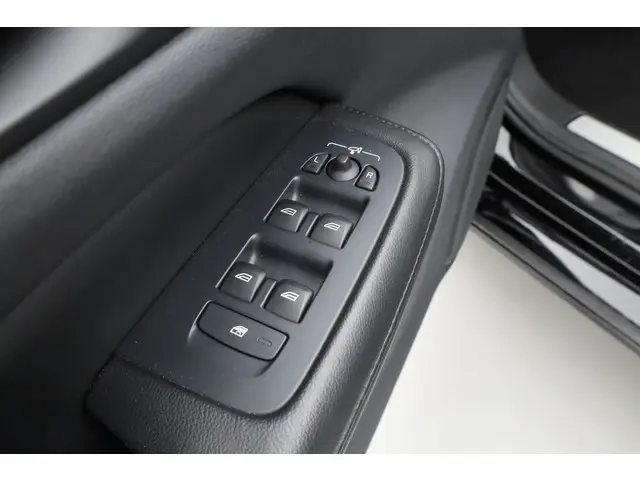 Volvo V60 2.0 B4 Momentum Business 2021 Hybride Benzine 6