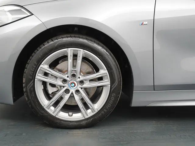 BMW 1 Serie 5-deurs 118i 2023 Benzine 29