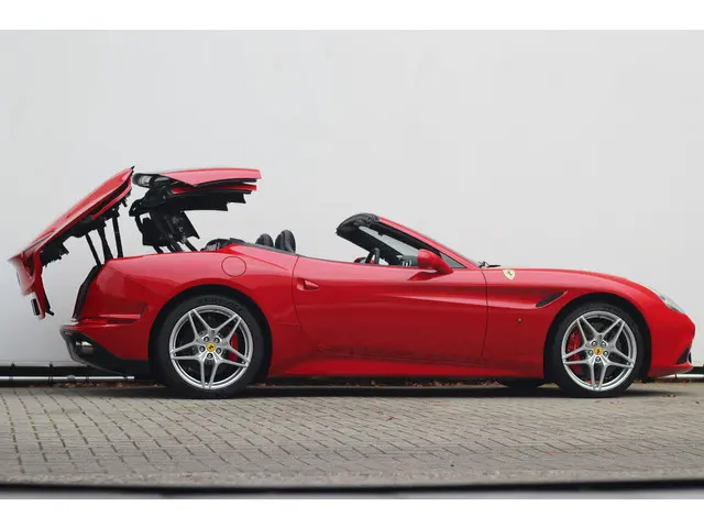 Ferrari California 3.9 T HELE 2016 Benzine 4