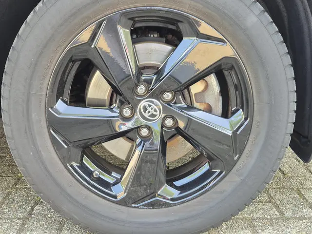 Toyota RAV4 2.5 Hybrid AWD Bi-Tone 2020 Hybride Benzine 6