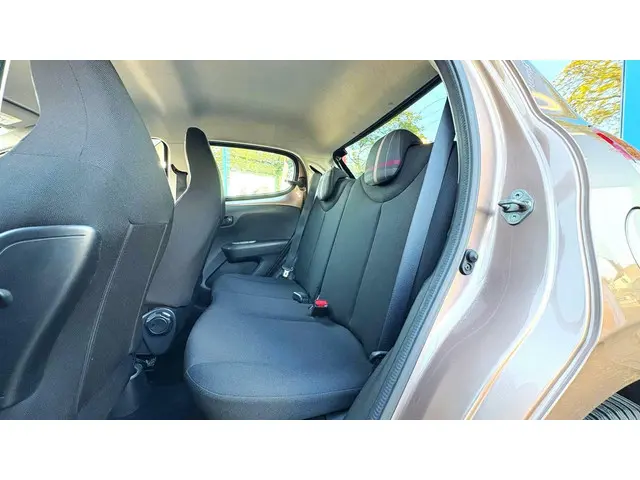 Peugeot 108 1.0 e-VTi Active 2015 Benzine 5