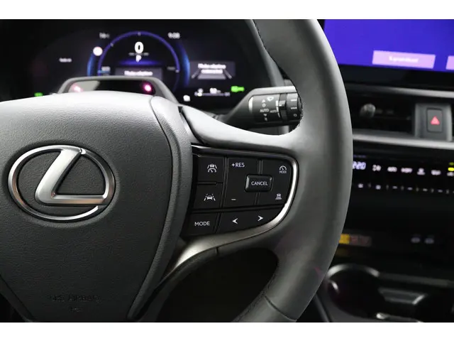 Lexus UX 300h F SPORT Design 2024 Hybride Benzine 21