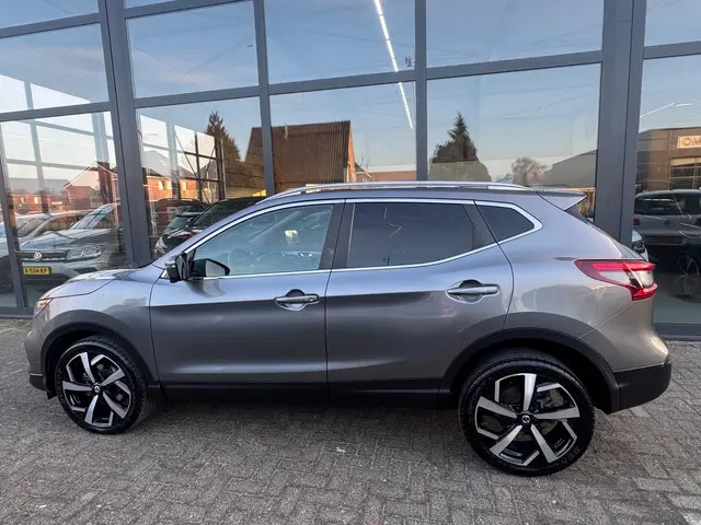 Nissan QASHQAI 1.3 DIG-T Tekna plus Pano 2019 Benzine 9