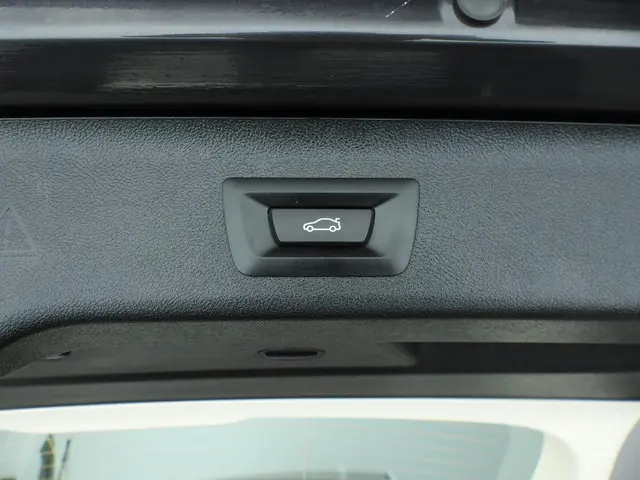 BMW 5 Serie Touring 530e 2023 Hybride Benzine 27