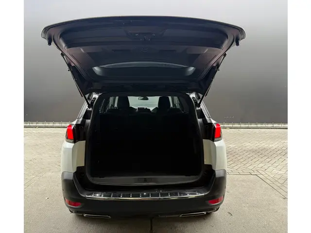 Peugeot 5008 1.6 e-THP GT-Line - 7 personen 2018 Benzine 40