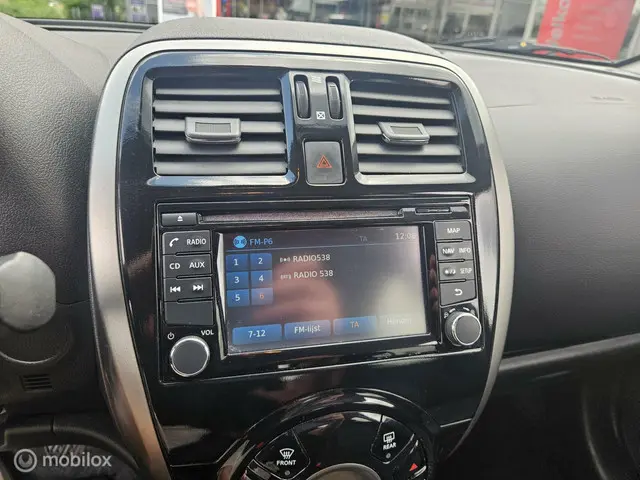 Nissan Micra 1.2 Connect Edition N-TEC 2017 Benzine 16