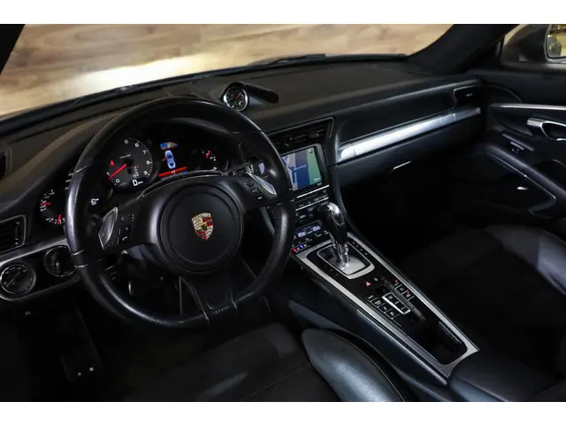 Porsche 911 3.8 Carrera 4S 2013 Benzine