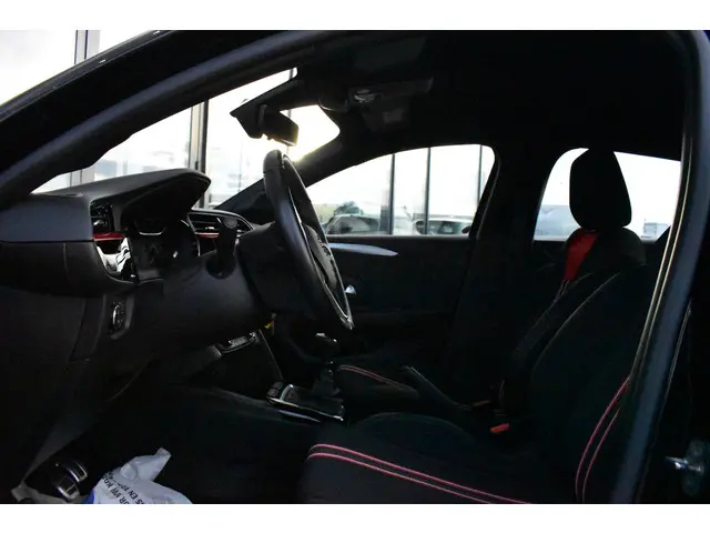 Opel Corsa 1.2 GS Line 2020 Benzine 8