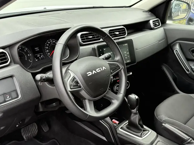 Dacia Duster TCe 150 Journey 2023 Benzine 24