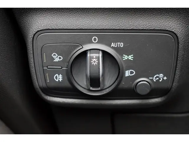 Audi TTS Roadster Quattro Competition 2021 Benzine 32