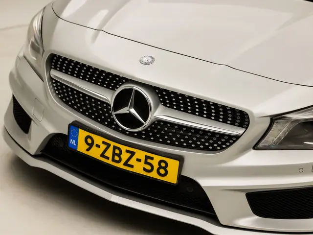 Mercedes-Benz CLA 180 AMG Edition 1 2014 Benzine 27
