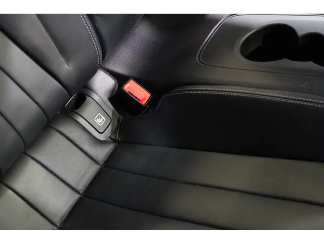 Mercedes-Benz E-Klasse Coupé 200 Premium 2019 Benzine 12