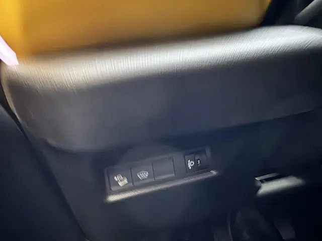 Jeep Avenger 1st Edition 54 kWh 2023 Elektrisch 18