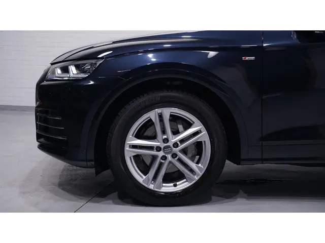 Audi Q5 35 TDI quattro S edition 2020 Diesel 11