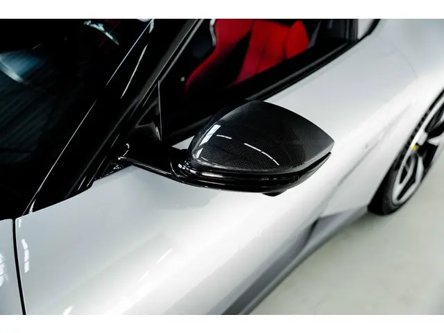 Ferrari 12Cilindri V12 2025 Benzine 17