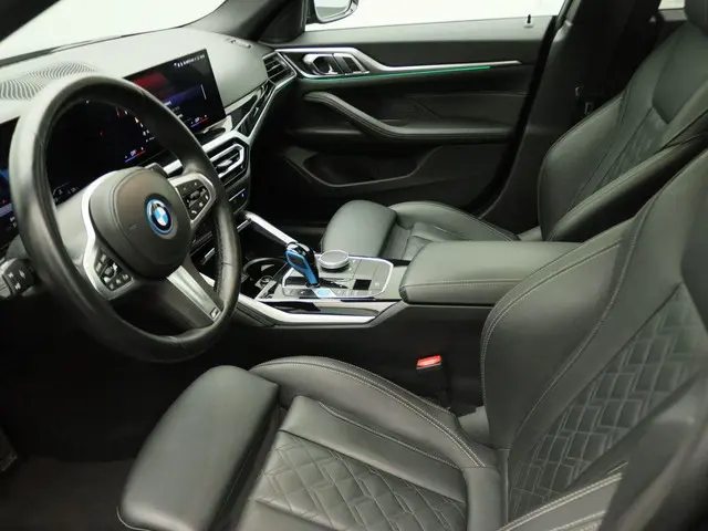 BMW i4 eDrive40 2023 Elektrisch 14