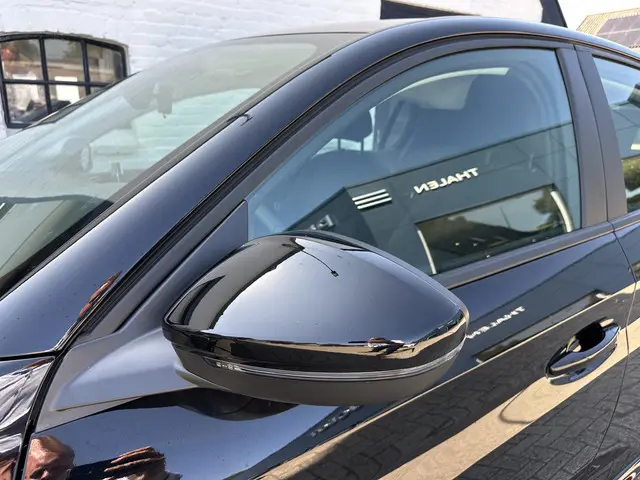 Peugeot 208 1.2 Style 2025 Benzine 36