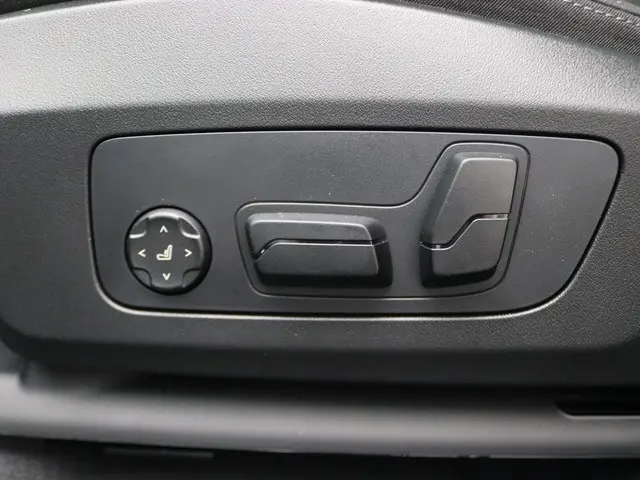 BMW X1 xDrive25e 2025 Hybride Benzine 14