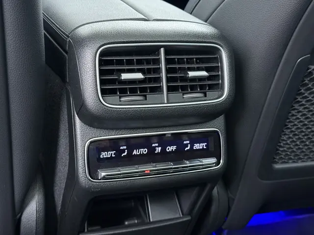 Mercedes-Benz GLE 450 4MATIC AMG line 2020 Benzine 20