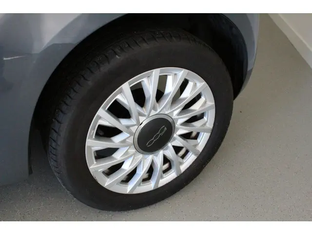 Fiat 500 1.0 Hybrid Lounge 2021 Hybride Benzine 4