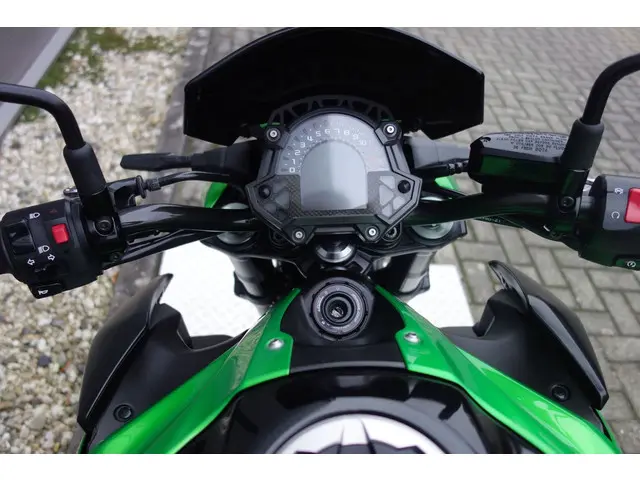 Kawasaki Z900 PERFORMANCE 2018 Benzine 14