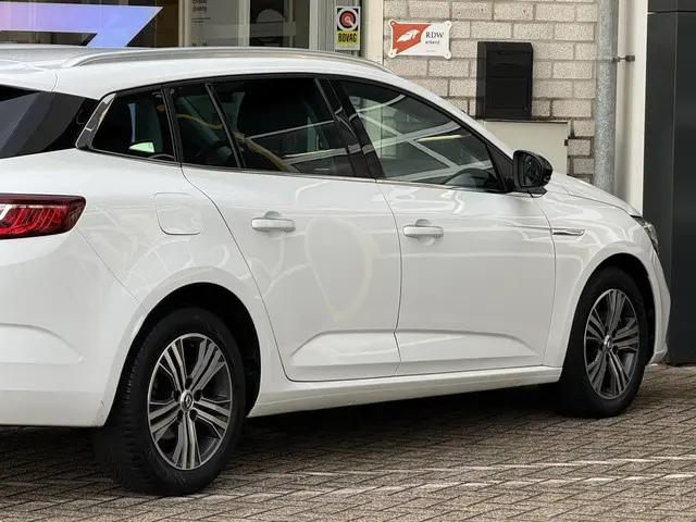 Renault Mégane Estate 1.5 dCi Limited 2018 Diesel 29