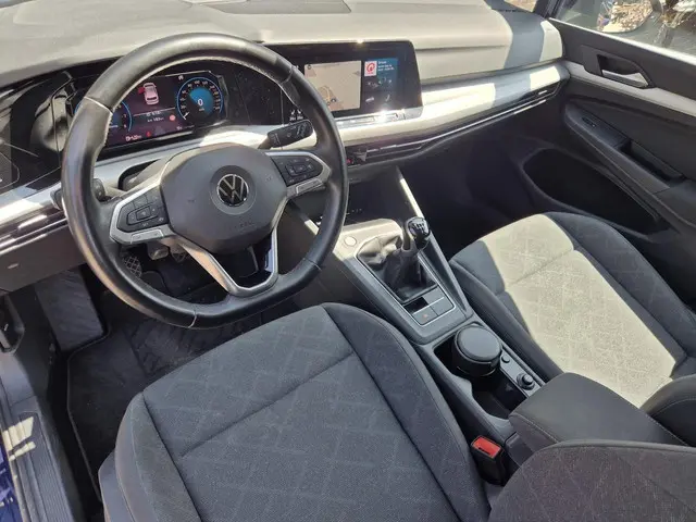 Volkswagen Golf 1.5 TSI Life Navi Pro LED 2020 Benzine 8