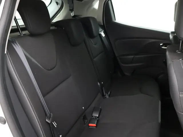 Renault Clio 0.9 TCe 5-DEURS + NAVIGATIE | LMV 2013 Benzine 19