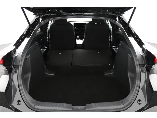 Toyota C-HR 1.8 Hybrid 140 Dynamic 2024 Hybride Benzine 25