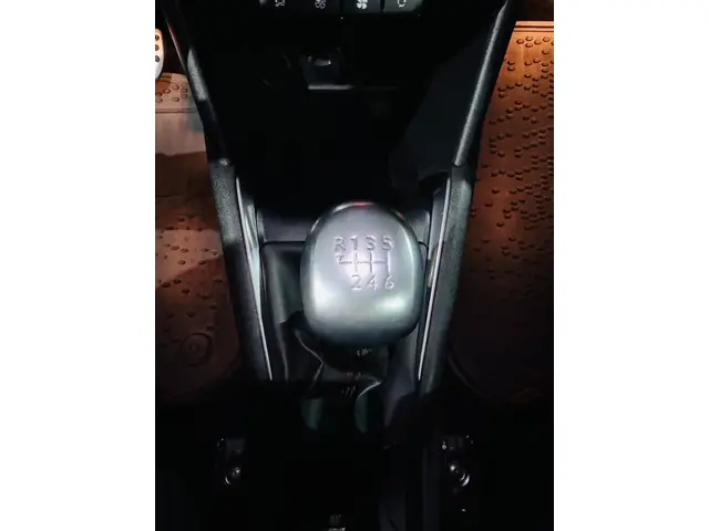 Peugeot 208 1.2 PureTech GT-Line 2019 Benzine 43