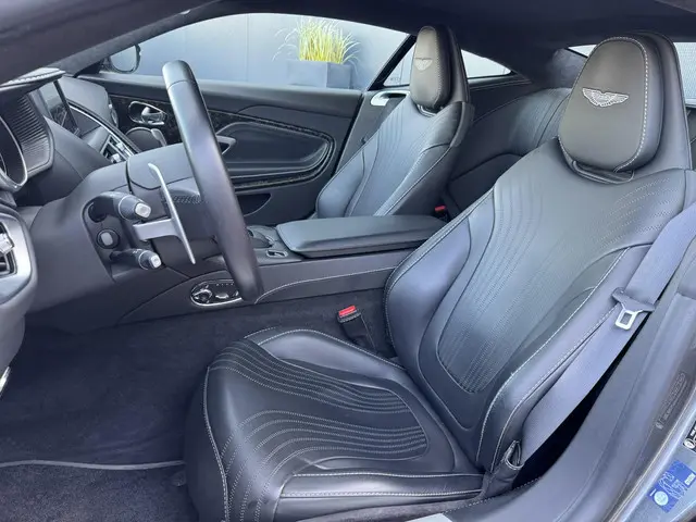 Aston Martin DB11 5.2 V12 2017 Benzine