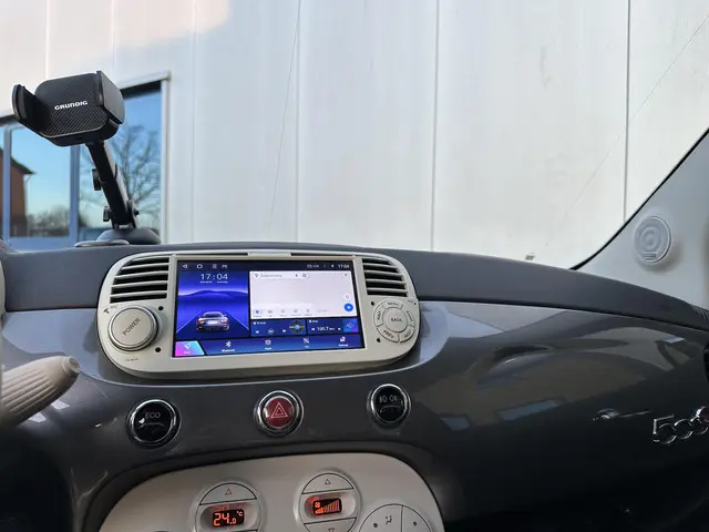 Fiat 500 0.9 TwinAir Cabrio by Gucci 2013 Benzine 14