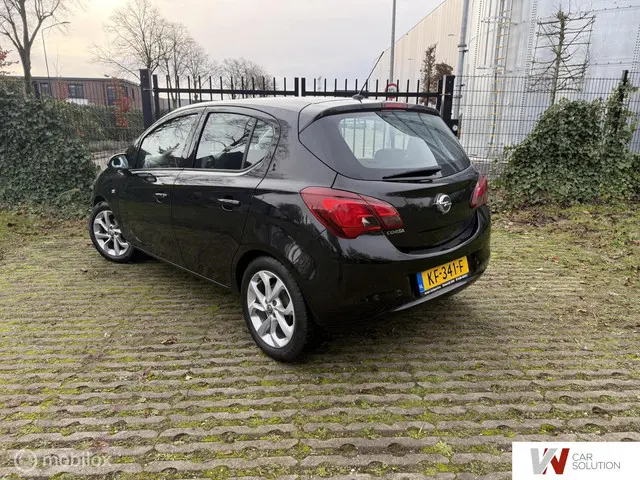 Opel Corsa 1.4 Favourite 2016 Benzine 3