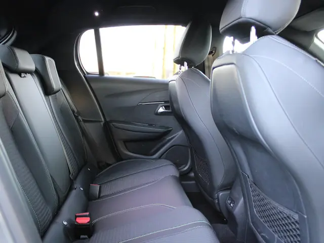 Peugeot e-208 EV GT 51 kWh 2024 Elektrisch 8
