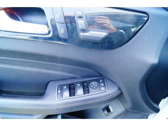 Mercedes-Benz M-Klasse 350 BlueTEC 2014 Diesel 11