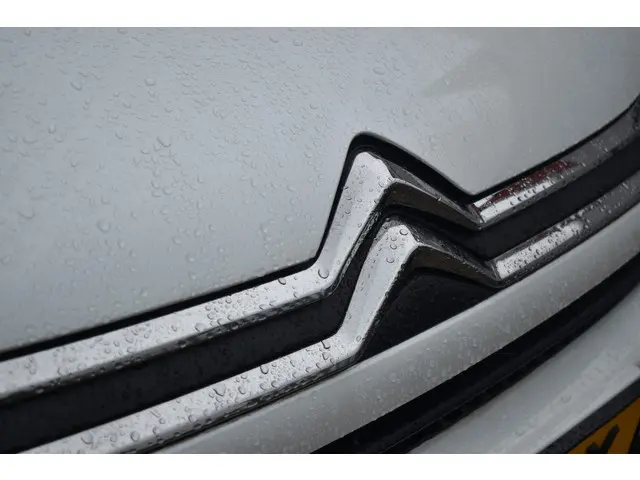 Citroën C4 Puretech 130 EAT8 Automaat Plus 2024 Benzine 20